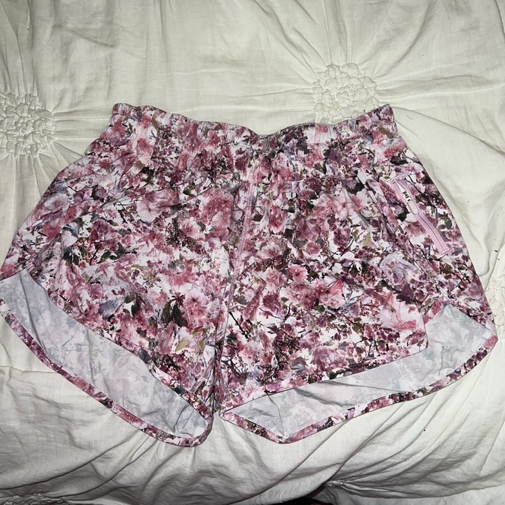 lululemon shorts 4 inch